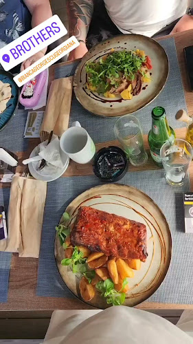 Opinii despre Brothers Restaurant în Alba Iulia - Gastronomie și ospitalitate