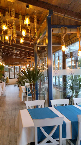 Opinii despre Blue Acqua Restaurant - Faleza Mamaia în Constanța - Gastronomie și ospitalitate