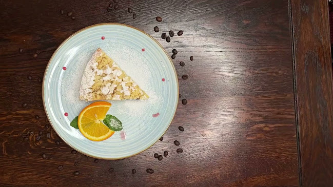 Opinii despre Restaurant Miorița Bacau în Bacău - Gastronomie și ospitalitate