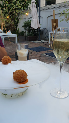 the ARTIST Restaurant