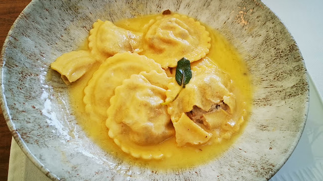 Opinii despre Prato Restaurant în Brașov - Gastronomie și ospitalitate