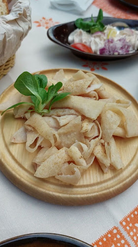 Opinii despre Șura Dacilor în Brașov - Gastronomie și ospitalitate