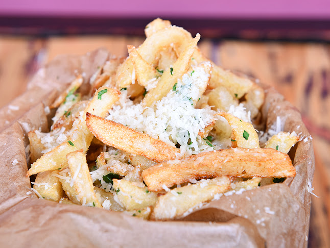 URBAN Street Food & Bar