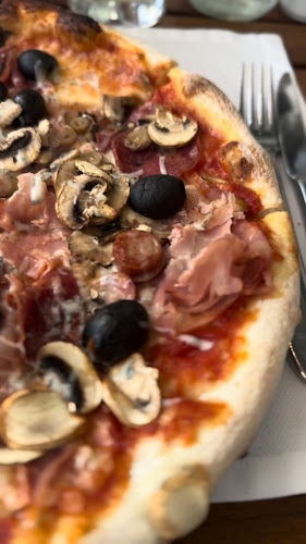 Opinii despre Latino în Suceava - Gastronomie și ospitalitate