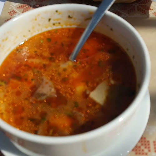 Opinii despre Căsuța Bunicii în Târgu Mureș - Gastronomie și ospitalitate