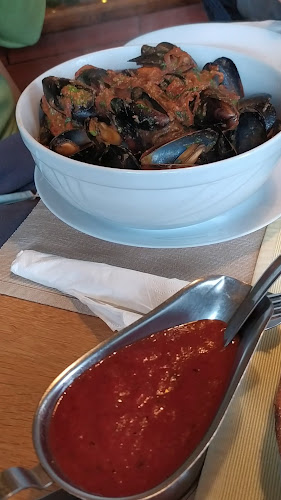 Opinii despre Gallo Nero în Râmnicu Vâlcea - Gastronomie și ospitalitate