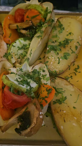 Opinii despre Casa Oamenilor de Știință în București - Gastronomie și ospitalitate