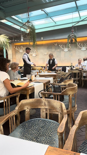 Opinii despre Casa Hirscher în Brașov - Gastronomie și ospitalitate