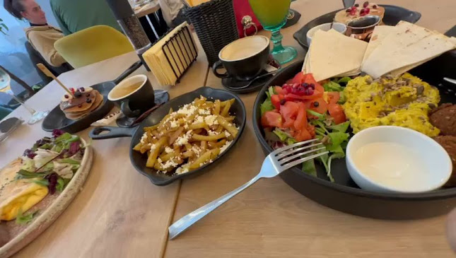 Opinii despre Neața Omlette Bistro în Timișoara - Gastronomie și ospitalitate