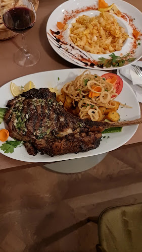 Opinii despre Old City Garden în Râmnicu Vâlcea - Gastronomie și ospitalitate