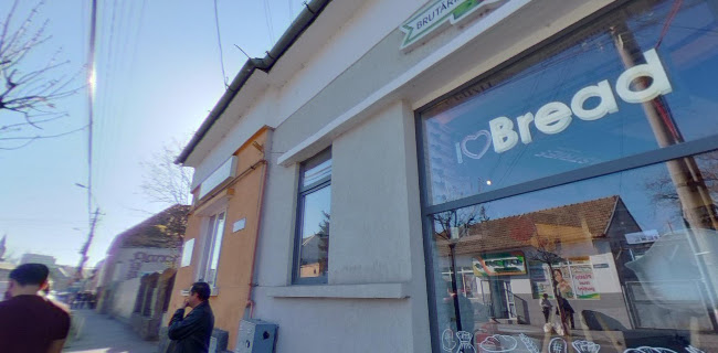 Opinii despre Brutăria Eldi Pékség - Piata Cuza Voda în Târgu Mureș - Gastronomie și ospitalitate