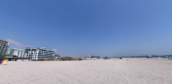 IpaNera Restaurant, Cocktail bar & Beach