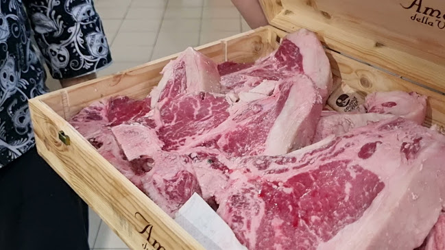 Opinii despre Maroon Restaurant Café în București - Gastronomie și ospitalitate