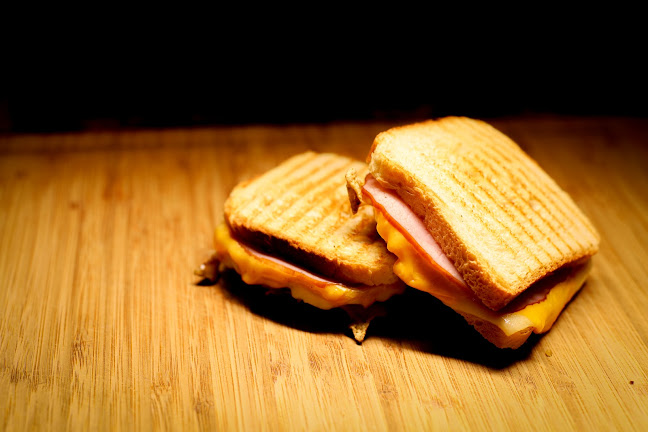 Opinii despre Rotiseria Banat în Pitești - Gastronomie și ospitalitate