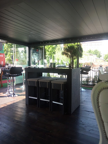 Opinii despre Majestic Botoșani în Botoșani - Gastronomie și ospitalitate