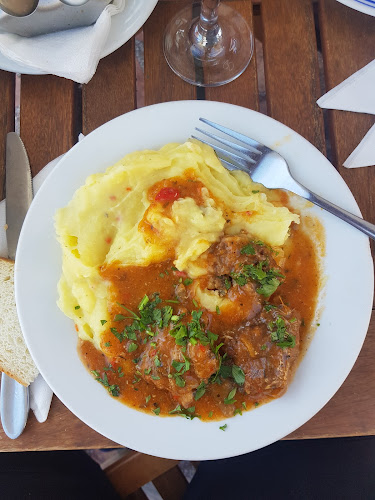 Strada Carol I 11, Râmnicu Vâlcea 240178