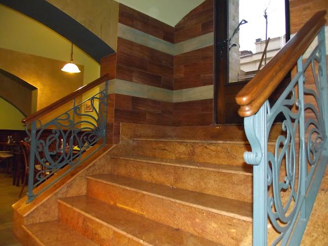 Piccolo Bistro - Gastronomie și ospitalitate