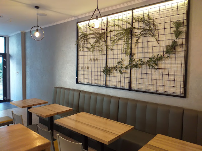 Opinii despre Cofetaria Ioana în Târgu Neamț - Gastronomie și ospitalitate