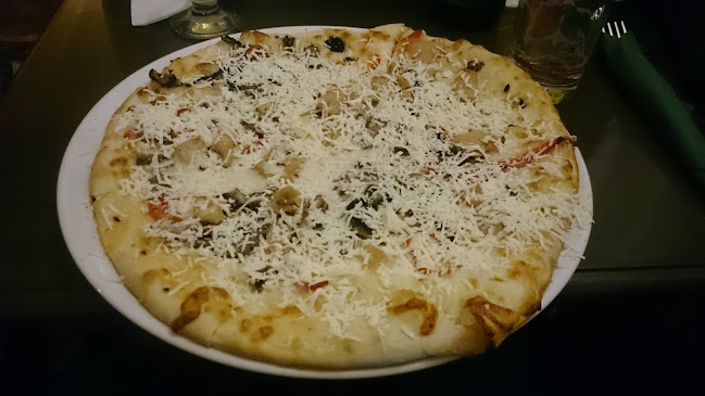 Pardon Cafe Bistro - Gastronomie și ospitalitate