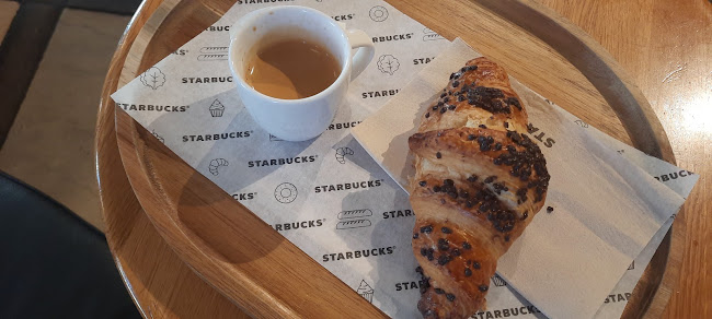 Starbucks - Gastronomie și ospitalitate