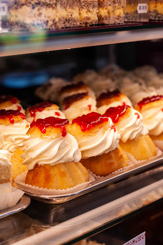 vis-a-vis de Familial, Bulevardul Alexandru cel Bun 22, Iași 700570