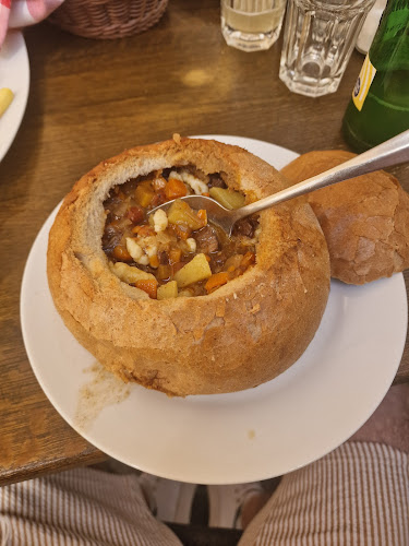 Opinii despre Cyrano în Oradea - Gastronomie și ospitalitate