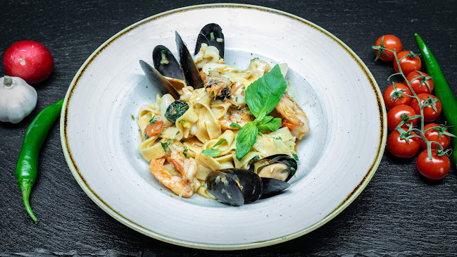 OK Street Pub - Gastronomie și ospitalitate