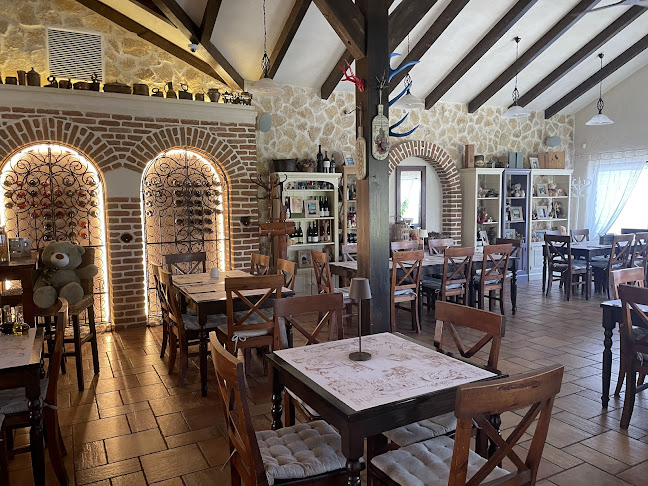 Blue Window - Slatina