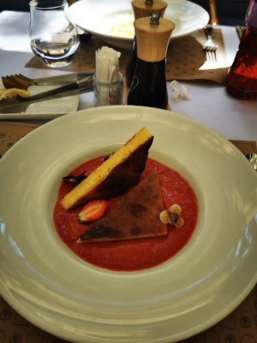 Opinii despre Restaurant Hotel Medieval în Alba Iulia - Gastronomie și ospitalitate