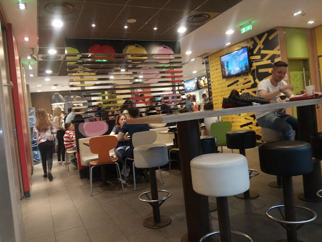 Intersecția Calea București-- B-dul, Strada Alexandru Ioan Cuza, Craiova 200580