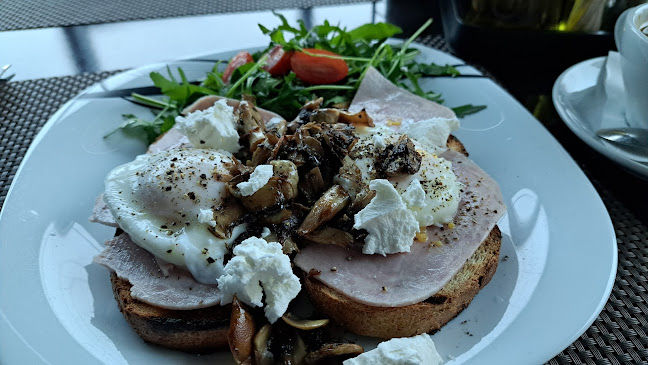 Strada Republicii 11, Târgu Jiu