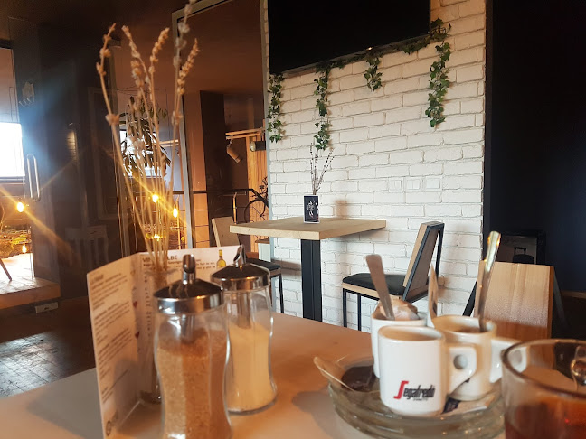 Velo Coffee-Cafe Du Theatre Roastery