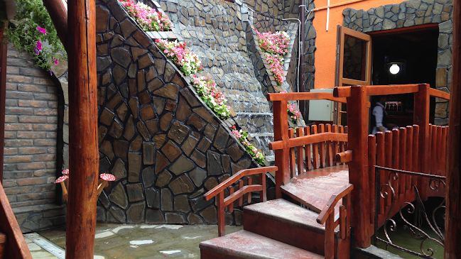 Pizza Adriano - Gastronomie și ospitalitate