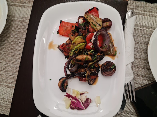 Opinii despre Casa Argeșeană Tradițional în Pitești - Gastronomie și ospitalitate