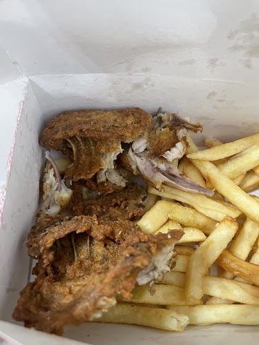 KFC Piatra Neamț Shopping City - Gastronomie și ospitalitate