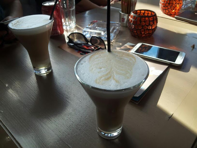 Bulevardul Eroilor 10, Brașov 500007