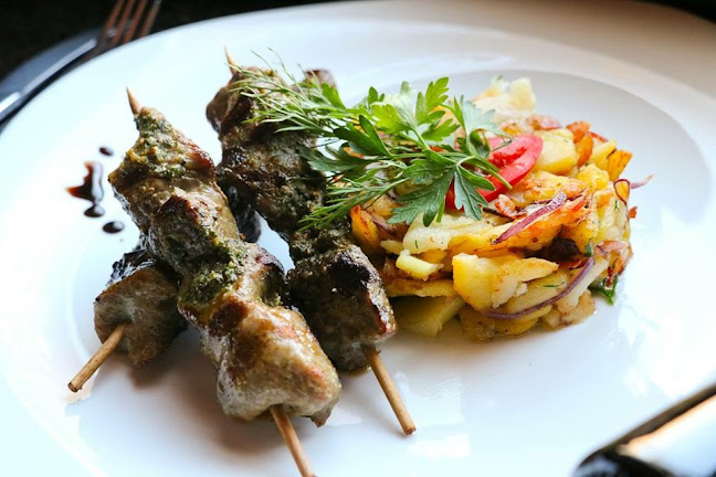 Opinii despre Casa Sattler în Pitești - Gastronomie și ospitalitate