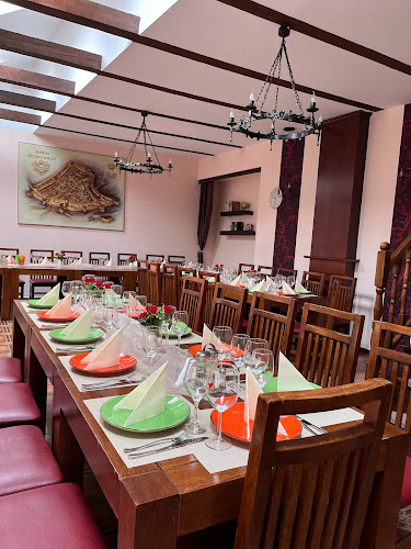 Strada Castelului 106, Brașov 500014