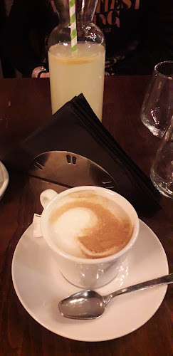 Pardon Cafe Bistro - Gastronomie și ospitalitate