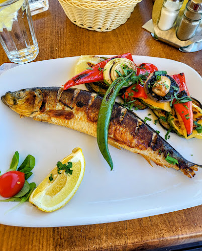 Restaurant La Ponton - Gastronomie și ospitalitate