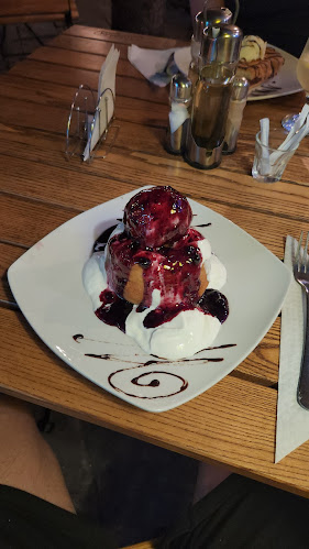 Opinii despre Casa Cornu în Cornu de Jos - Gastronomie și ospitalitate