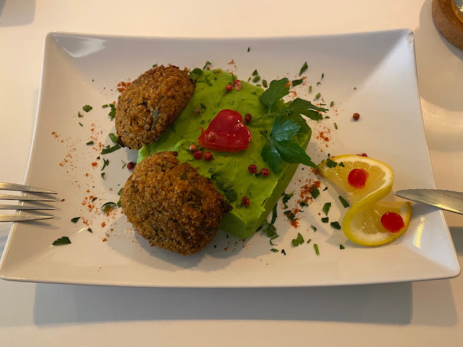 Strada Apollonia Hirscher 7, Brașov 500015