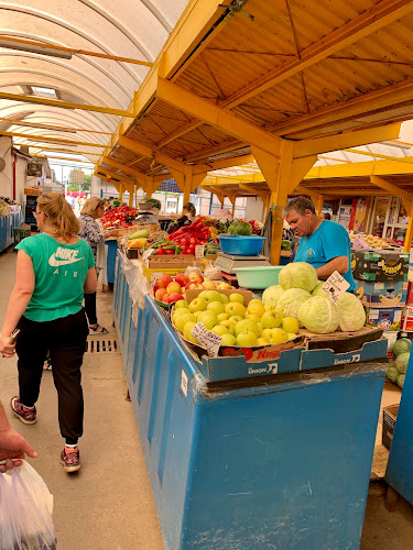 Opinii despre Piața Tractorul în Brașov - Gastronomie și ospitalitate