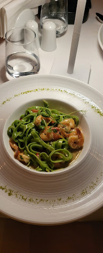 Opinii despre Bloom Restaurant în Brașov - Gastronomie și ospitalitate