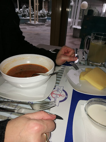 Opinii despre Restaurant Blue Acqua – Faleza Dunării Galaţi în Galați - Gastronomie și ospitalitate