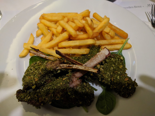 Opinii despre Restaurant Nivo Resto Lounge în Târgu Mureș - Gastronomie și ospitalitate