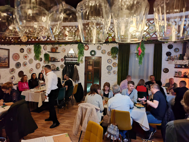 Opinii despre Casuta cu Nuci în Oradea - Gastronomie și ospitalitate