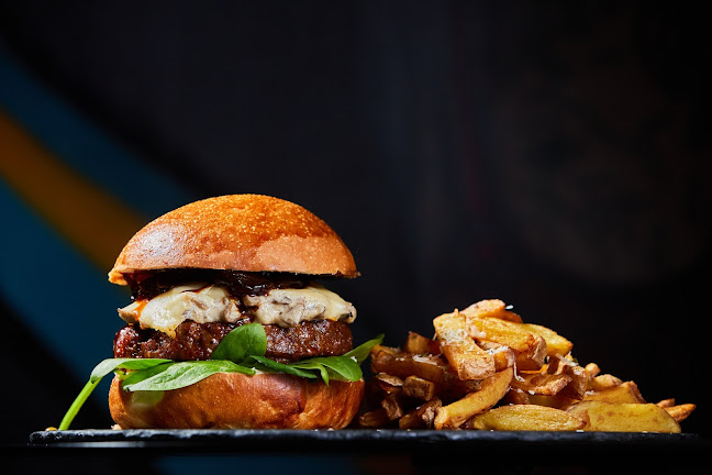 Strada Vasile Alecsandri 8, Bacău