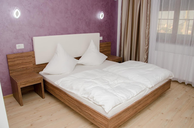 Strada Dunării 100, Podari 207465