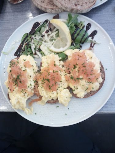 Neața Omlette Bistro - Gastronomie și ospitalitate